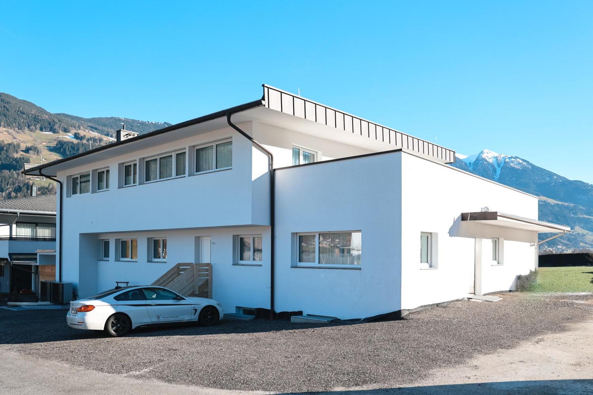 Alpenluxus Presents - Marias Zillertalblick With Roof Terrace, 3 Bedrooms & Parking Space Schlitters Exteriör bild